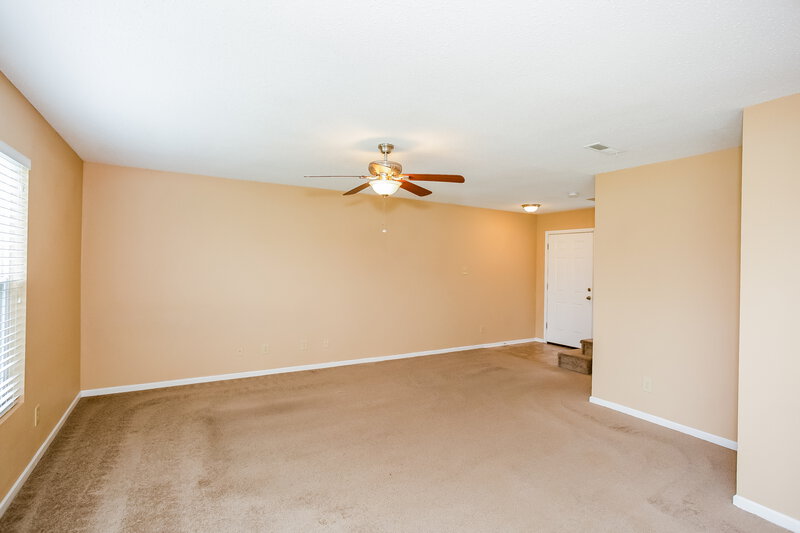 1,905/Mo, 313 Longbow St Sheridan, IN 46069 Living Room View 2