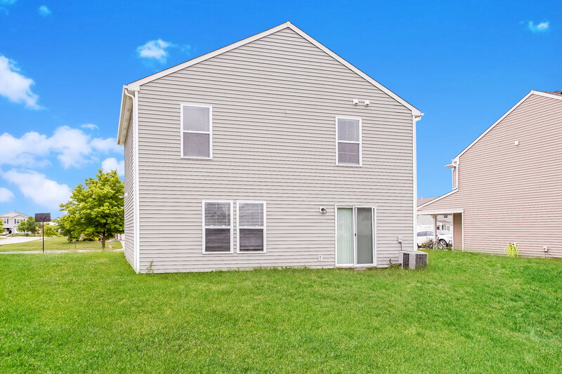 1,905/Mo, 313 Longbow St Sheridan, IN 46069 Rear View 2