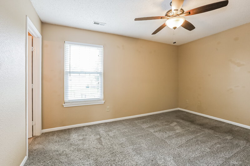 1,910/Mo, 2021 Twin Leaf Ct Indianapolis, IN 46229 Main Bedroom View