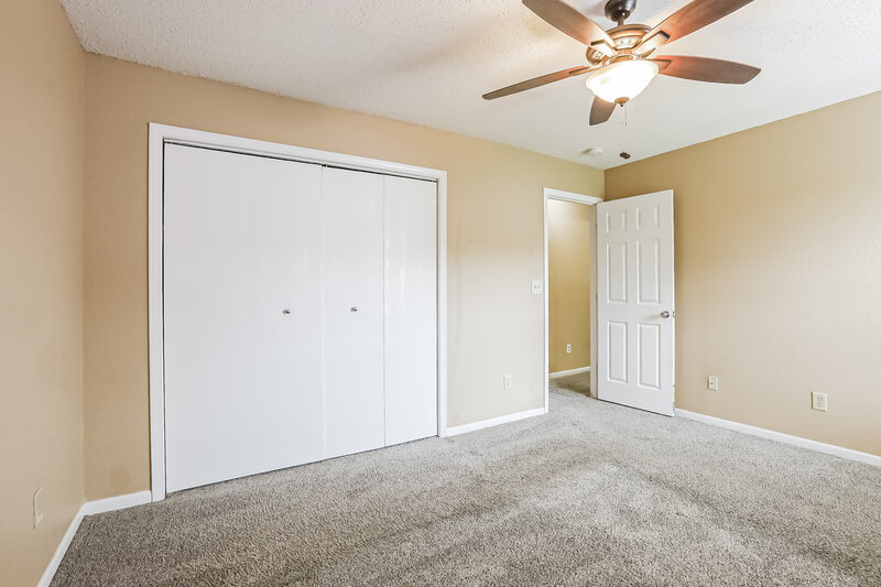 1,910/Mo, 2021 Twin Leaf Ct Indianapolis, IN 46229 Main Bedroom View 2