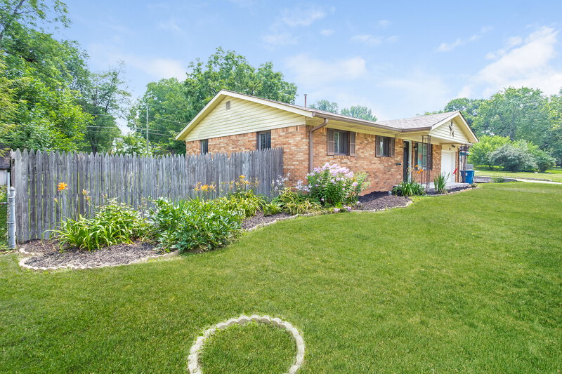 1,540/Mo, 501 N Devon Ave Indianapolis, IN 46219 Front View 2