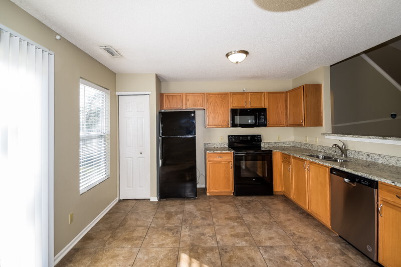 1,775/Mo, 10766 Wymm Ln Ingalls, IN 46048 Kitchen View 2