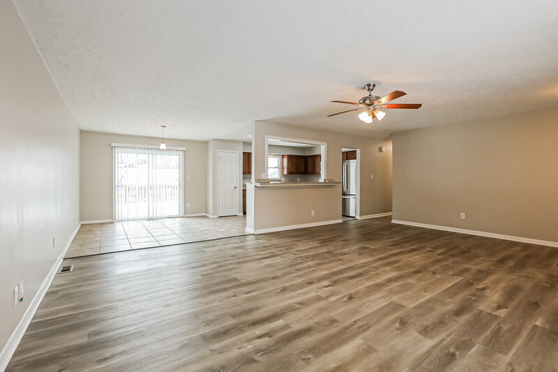 1,725/Mo, 819 Bitter Bark Ln Indianapolis, IN 46227 Living Room View 3