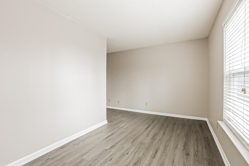 2,015/Mo, 9033 Southernwood Way Indianapolis, IN 46231 Bedroom View 5