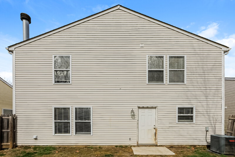 2,015/Mo, 9033 Southernwood Way Indianapolis, IN 46231 Rear View