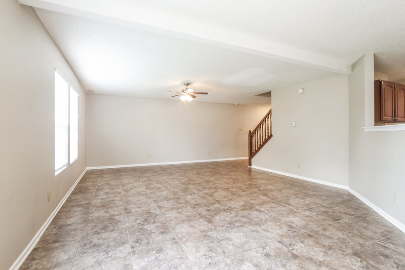 2,920/Mo, 9047 Bainbridge Dr Indianapolis, IN 46113 Living Room View