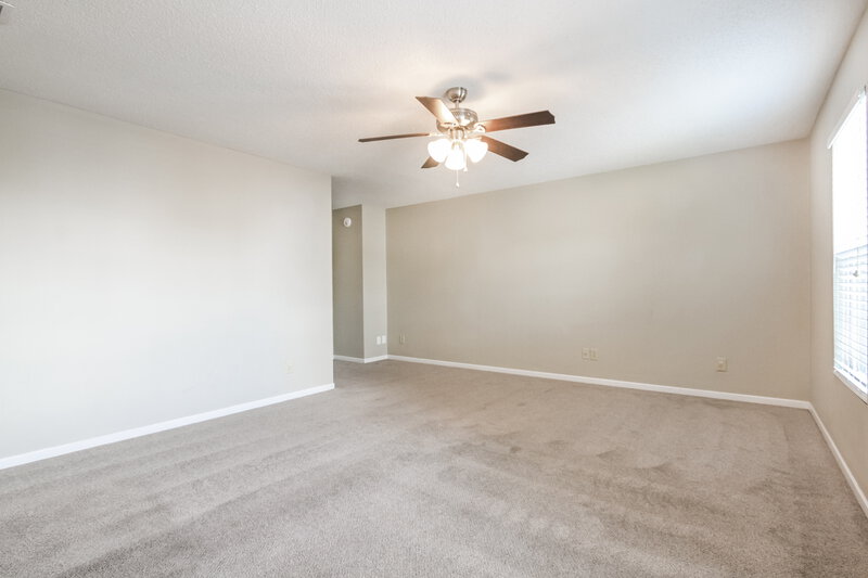 2,920/Mo, 9047 Bainbridge Dr Indianapolis, IN 46113 Main Bedroom View 3
