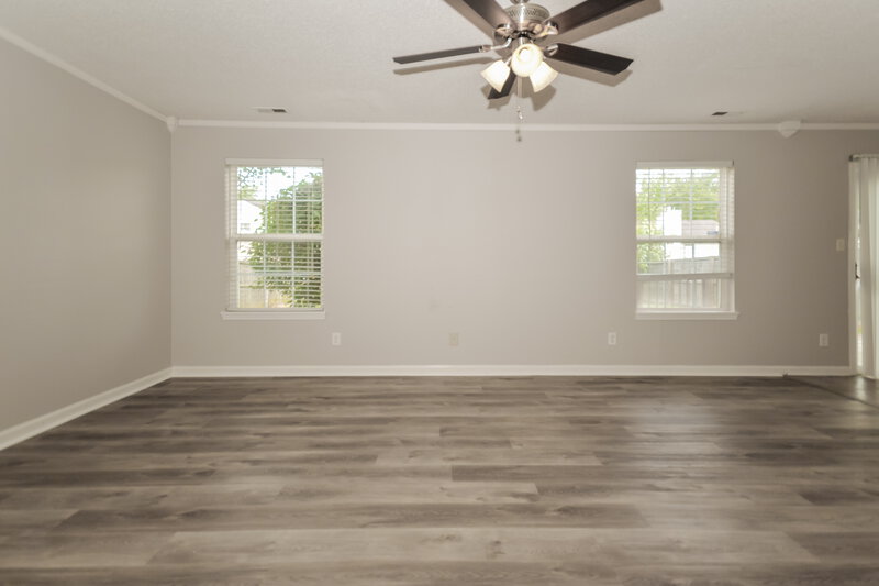 2,115/Mo, 6336 Long River Ln Indianapolis, IN 46221 Living Room View