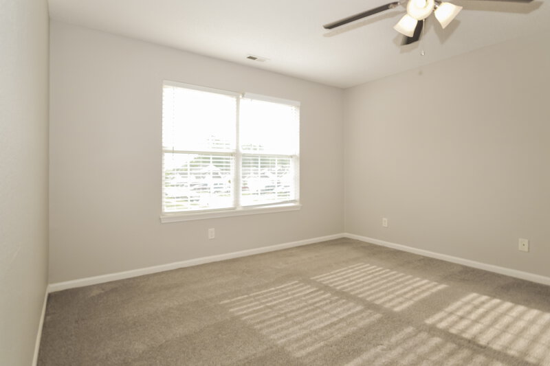 2,115/Mo, 6336 Long River Ln Indianapolis, IN 46221 Main Bedroom View