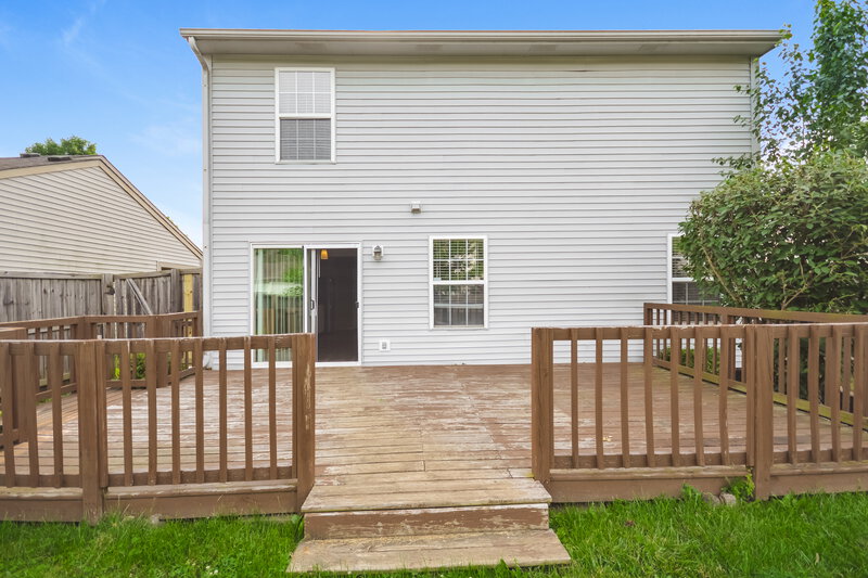 2,115/Mo, 6336 Long River Ln Indianapolis, IN 46221 Rear View