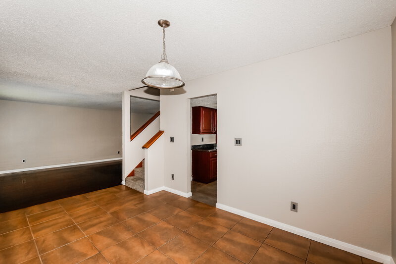 1,990/Mo, 4008 Crabtree Ct Indianapolis, IN 46235 Dining Room View 2