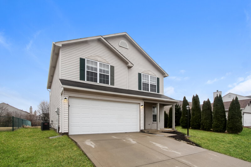 2,410/Mo, 607 Sweet Creek Dr Indianapolis, IN 46239 Front View