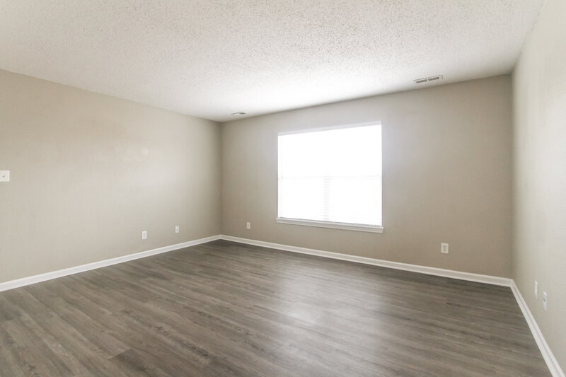 2,410/Mo, 607 Sweet Creek Dr Indianapolis, IN 46239 Main Bedroom View 4