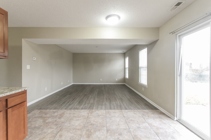 2,410/Mo, 607 Sweet Creek Dr Indianapolis, IN 46239 Bedroom View