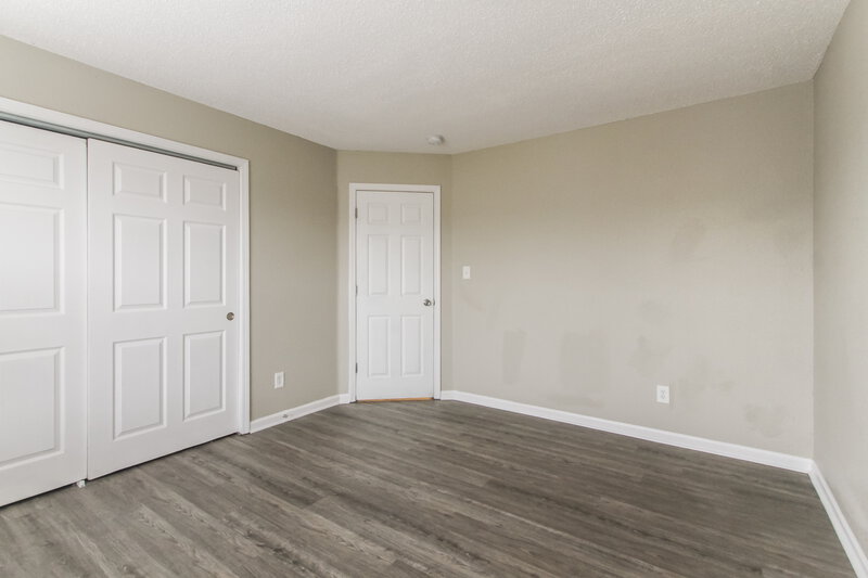2,410/Mo, 607 Sweet Creek Dr Indianapolis, IN 46239 Bedroom View 9