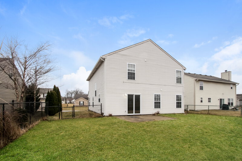 2,410/Mo, 607 Sweet Creek Dr Indianapolis, IN 46239 Rear View 2