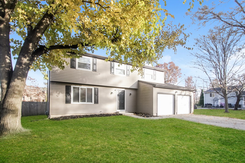 2,290/Mo, 8931 Squire Ct Indianapolis, IN 46250 Front View