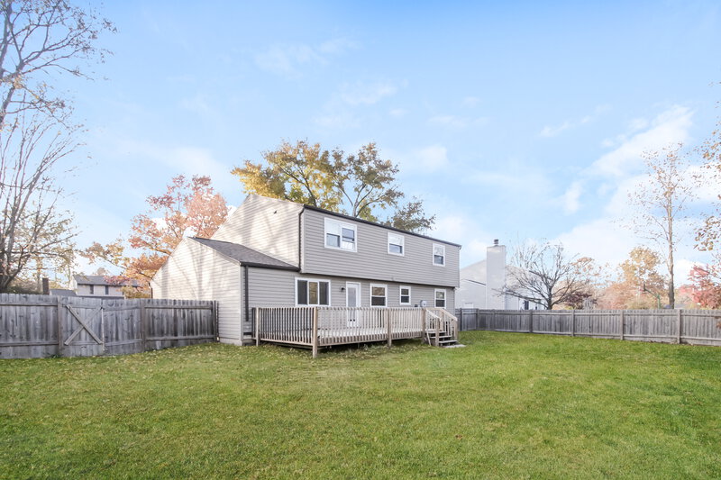 2,290/Mo, 8931 Squire Ct Indianapolis, IN 46250 Rear View