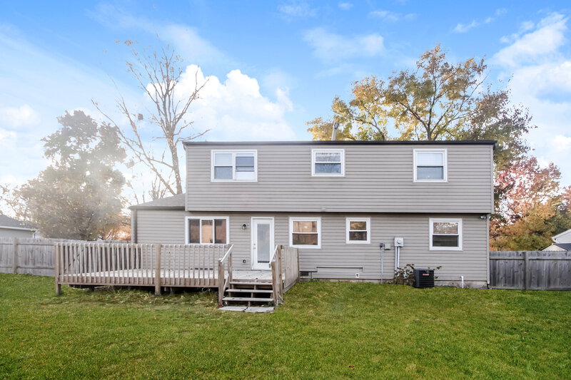 2,290/Mo, 8931 Squire Ct Indianapolis, IN 46250 Rear View 2