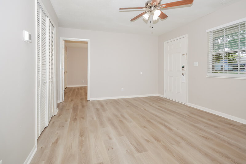 1,780/Mo, 3017 Southwest Dr Indianapolis, IN 46241 Living Room View