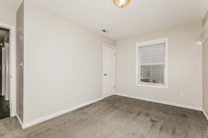 1,600/Mo, 10711 Sterling Apple Dr Indianapolis, IN 46235 Dining Room View