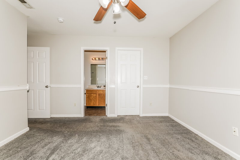 1,600/Mo, 10711 Sterling Apple Dr Indianapolis, IN 46235 Main Bedroom View