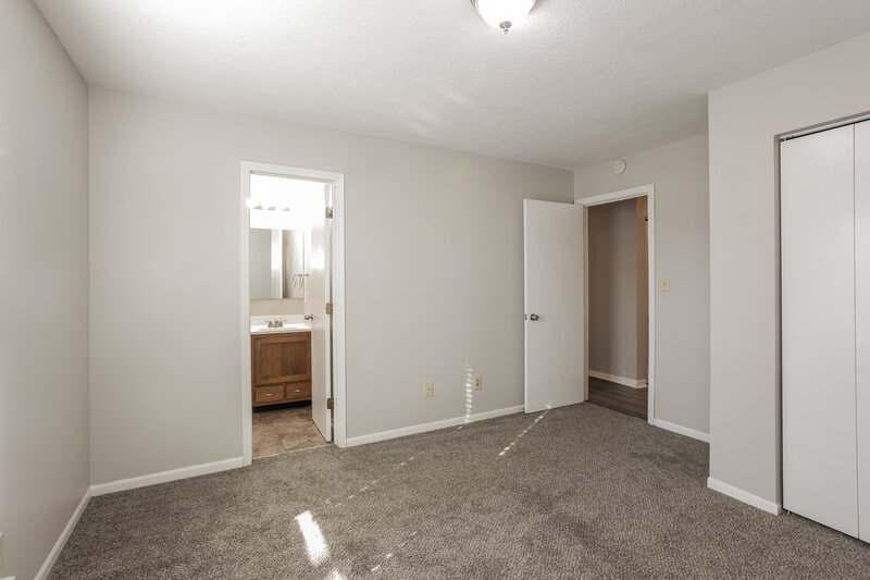 1,430/Mo, 4511 Tucson Dr Indianapolis, IN 46241 Main Bedroom View 2