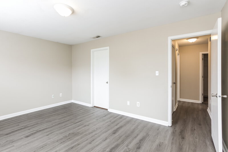 1,700/Mo, 4034 Steelewater Way Indianapolis, IN 46235 Main Bedroom View