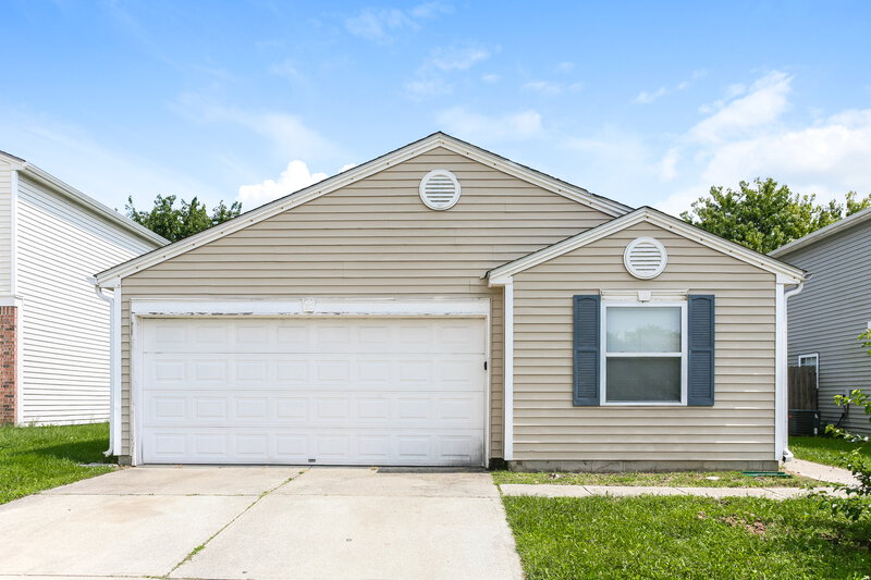 1,555/Mo, 10860 Wymm Ln Ingalls, IN 46040 External View