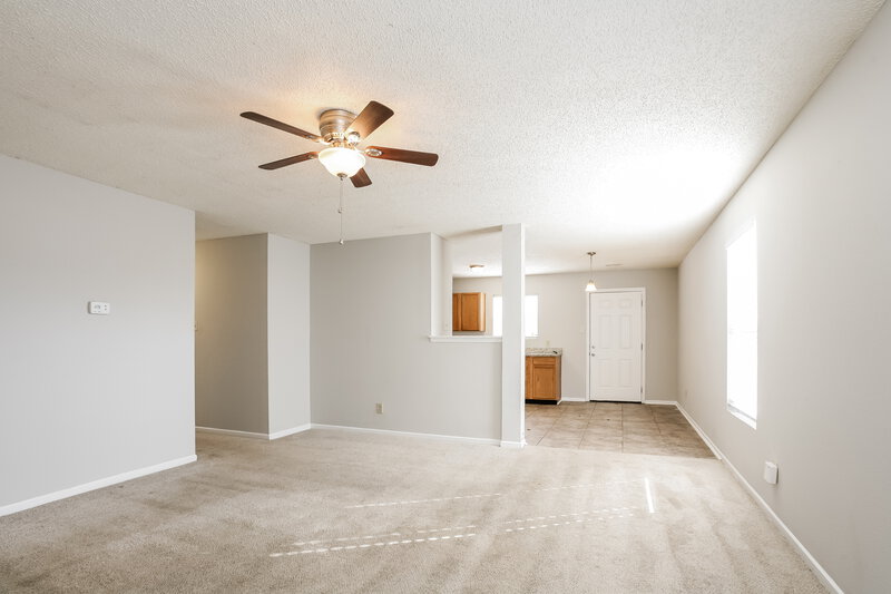 1,665/Mo, 10860 Wymm Ln Ingalls, IN 46040 Family Room View