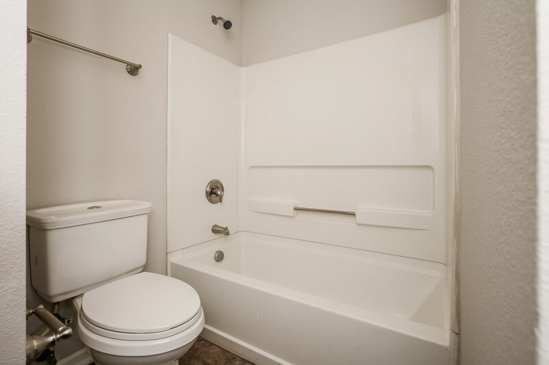 1,665/Mo, 10860 Wymm Ln Ingalls, IN 46040 Master Bathroom View