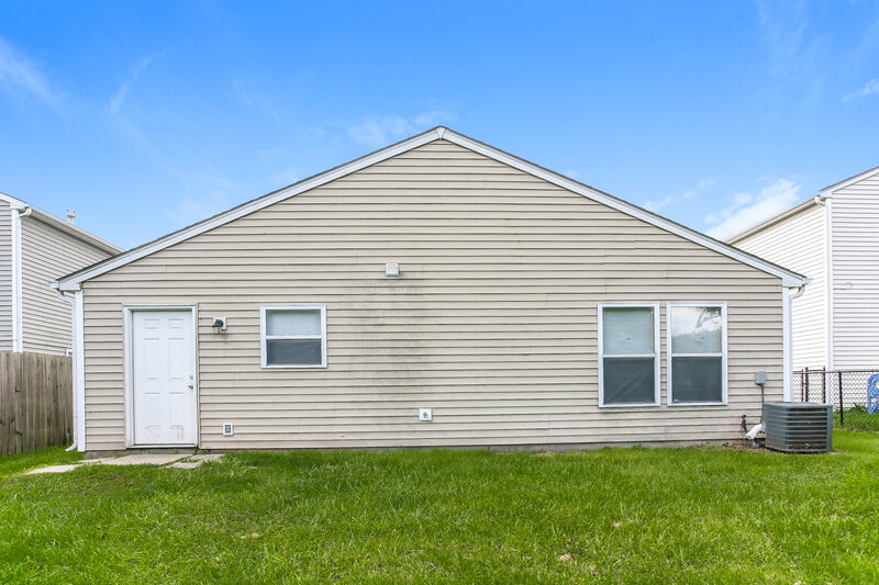 1,555/Mo, 10860 Wymm Ln Ingalls, IN 46040 Rear View