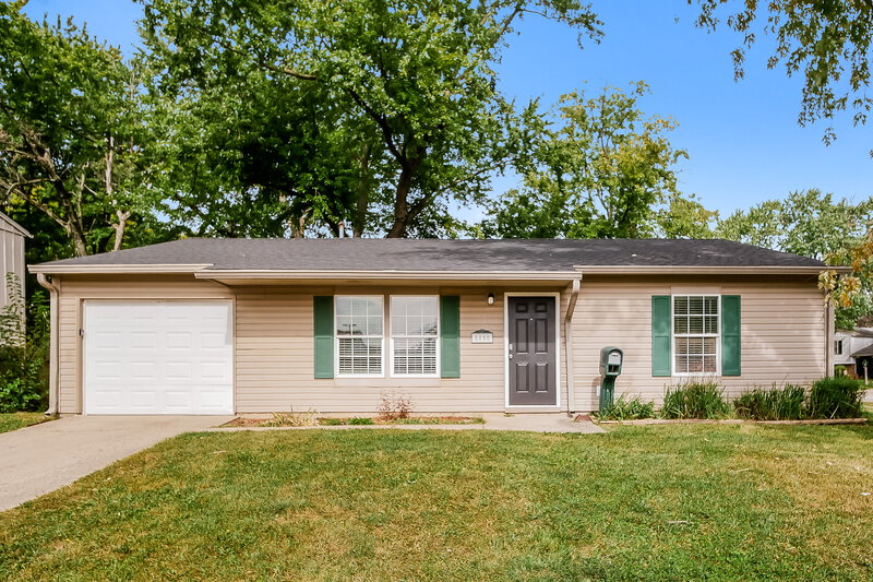1,635/Mo, 8858 Frontenac Rd Indianapolis, IN 46226 External View