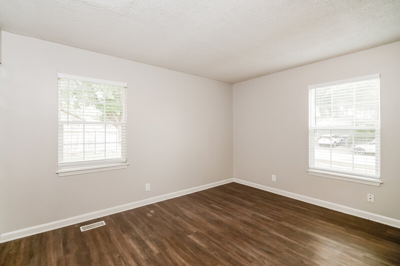 1,635/Mo, 8858 Frontenac Rd Indianapolis, IN 46226 Bedroom View