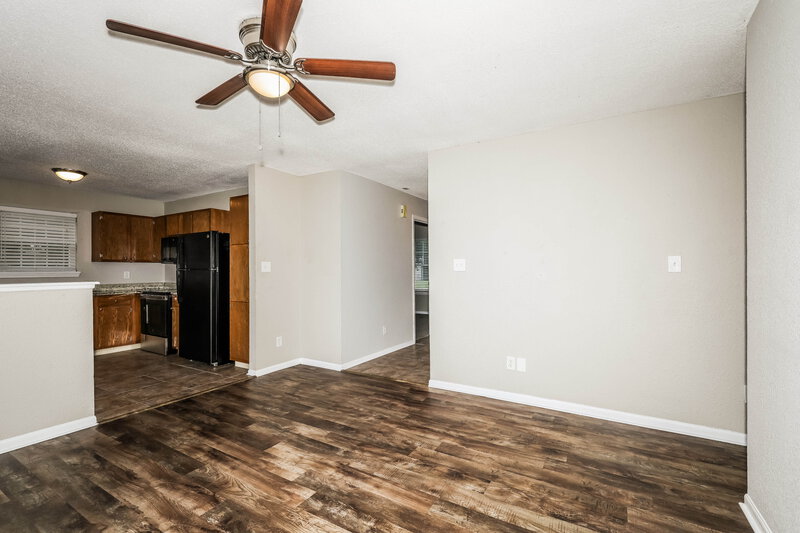 1,690/Mo, 4009 Dogwood Ln Franklin, IN 46131 Living Room View 2