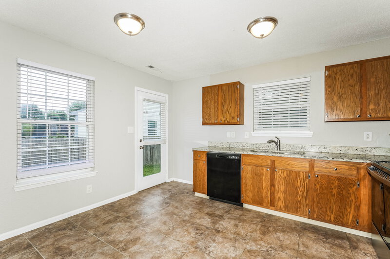 1,690/Mo, 4009 Dogwood Ln Franklin, IN 46131 Kitchen View