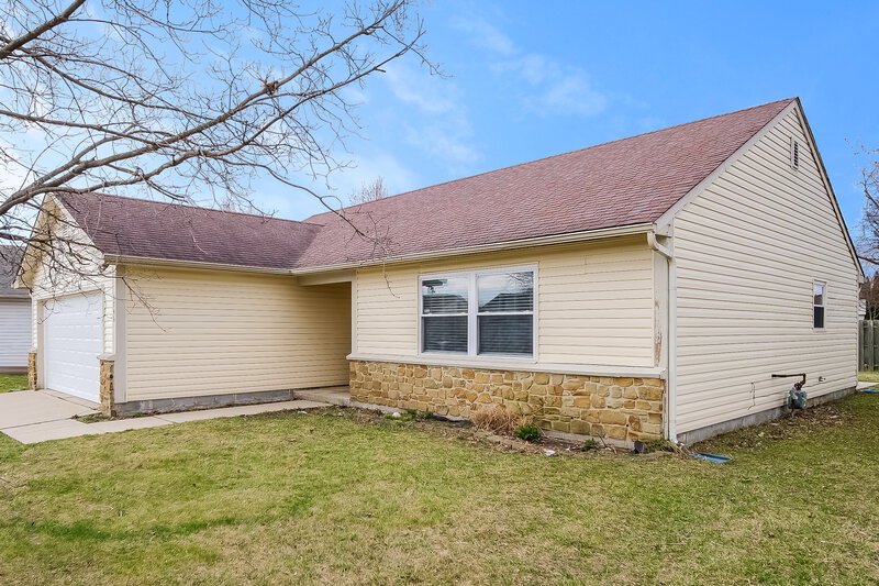 1,840/Mo, 6746 Granger Ln Indianapolis, IN 46268 Front View 2