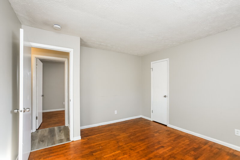 1,475/Mo, 4623 N Richardt Ave Indianapolis, IN 46226 Main Bedroom View