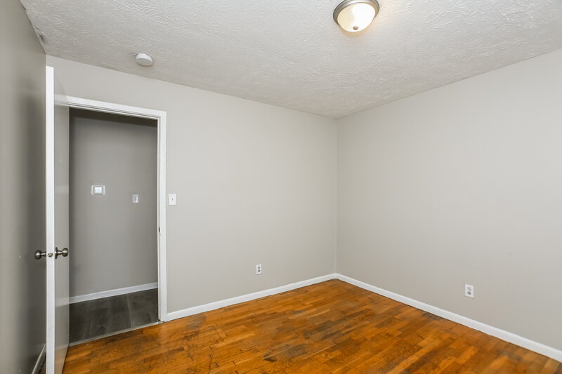 1,475/Mo, 4623 N Richardt Ave Indianapolis, IN 46226 Bedroom View