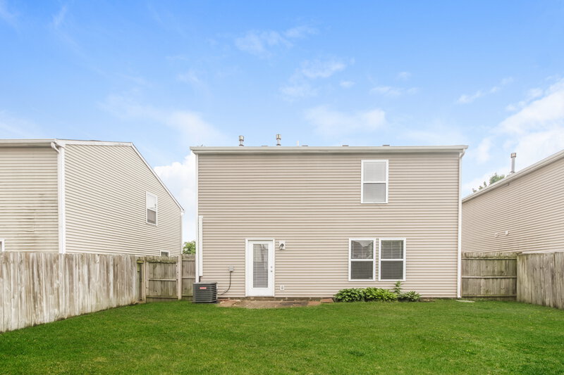 1,790/Mo, 9156 Wandflower Dr Indianapolis, IN 46231 Rear View