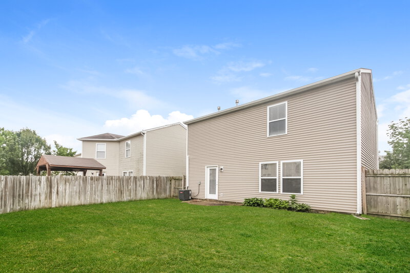 1,790/Mo, 9156 Wandflower Dr Indianapolis, IN 46231 Rear View 2