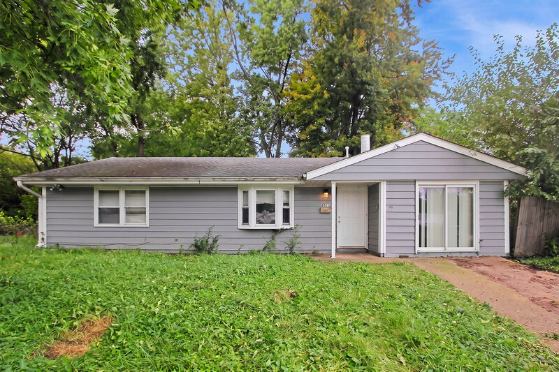 0/Mo, 8521 Vesta Ct Indianapolis, IN 46226 External View