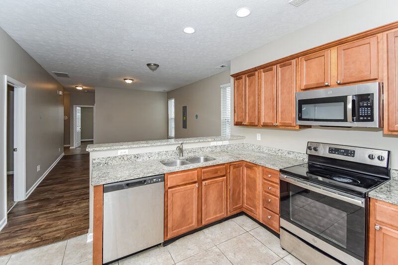 1,595/Mo, 2939 E Tabor St Indianapolis, IN 46203 Kitchen View