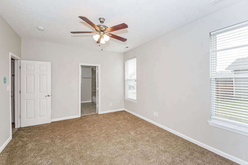 1,595/Mo, 2939 E Tabor St Indianapolis, IN 46203 Main Bedroom View 2
