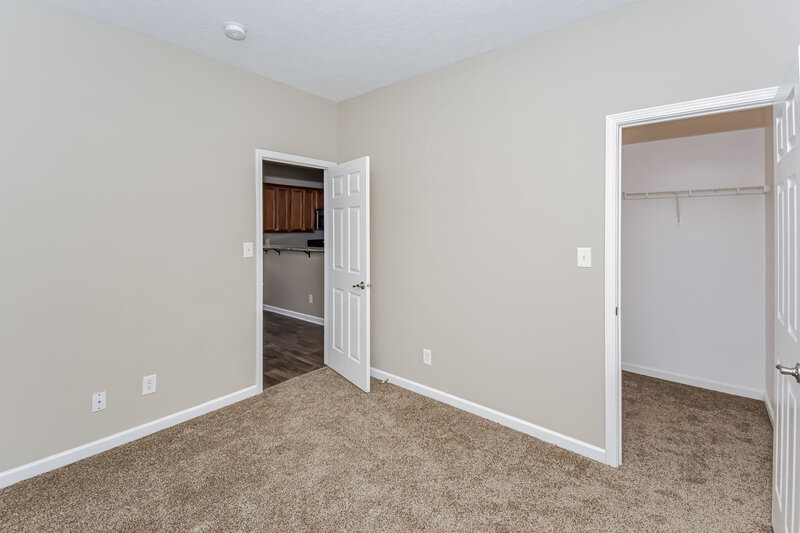 1,595/Mo, 2939 E Tabor St Indianapolis, IN 46203 Bedroom View 4