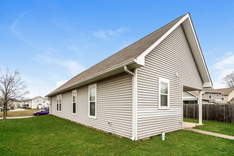 1,595/Mo, 2939 E Tabor St Indianapolis, IN 46203 Rear View 2