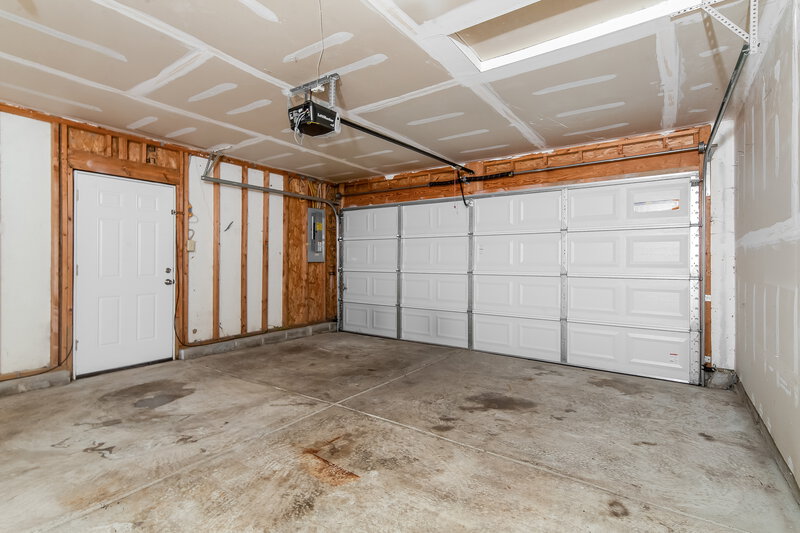 1,495/Mo, 8060 States Bend Dr Indianapolis, IN 46239 Garage View