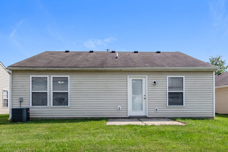 1,495/Mo, 8060 States Bend Dr Indianapolis, IN 46239 Rear View