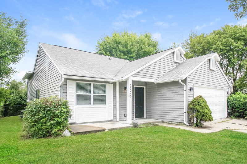 1,695/Mo, 3903 Bonn Dr Indianapolis, IN 46228 Front View
