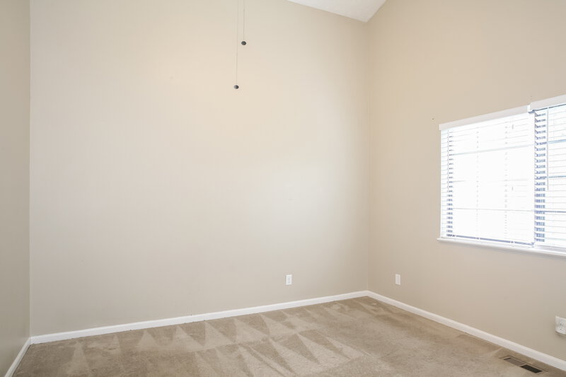 1,695/Mo, 3903 Bonn Dr Indianapolis, IN 46228 Main Bedroom View 3